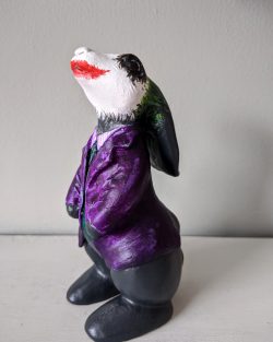 Rabbit sculpture Joker