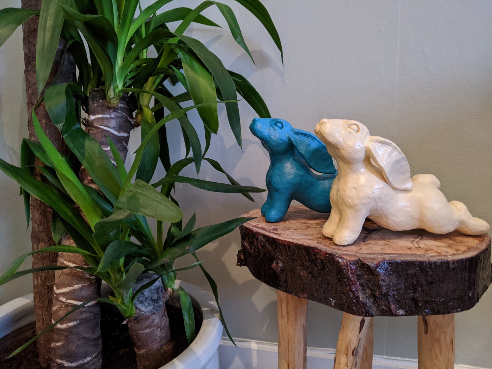 Yoga Bunny Sculpture - Image 3